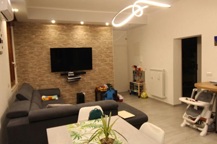 Appartamento trilocale in vendita in Via Roma, Buonconvento