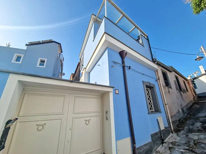 Casa trilocale in vendita in Via Greco Snc, Acireale