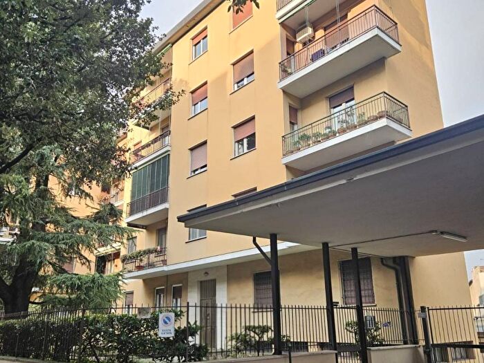 Appartamento trilocale in affitto in Via San Giovanni Bosco, Don Bosco, Brescia