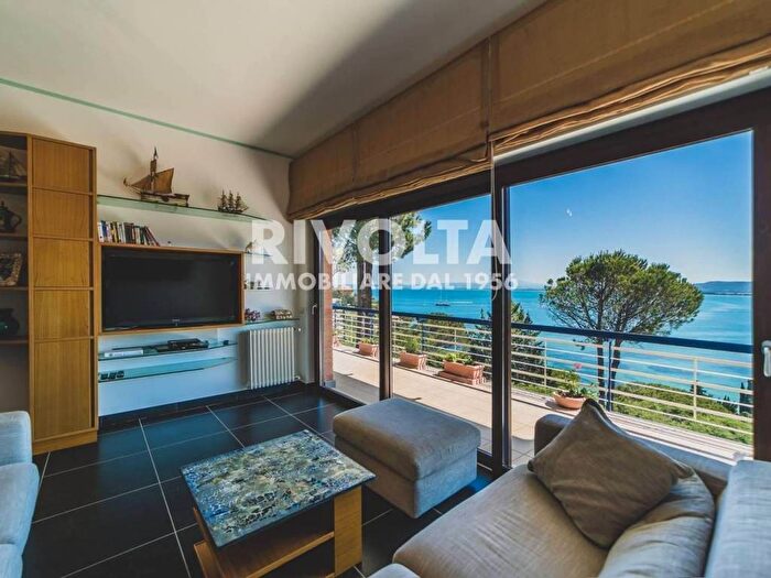 Appartamento con 6 locali in affitto in Via dellOlmo, Porto Santo Stefano, Monte Argentario