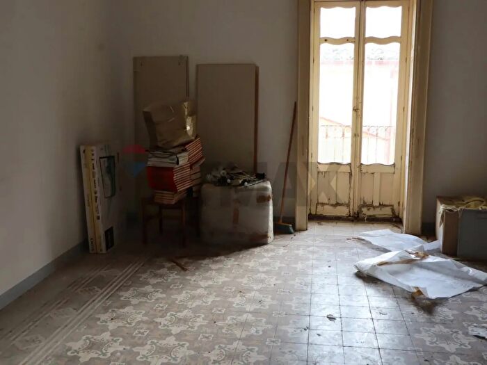 Appartamento quadrilocale in vendita in Corso VittVeneto, Ragusa