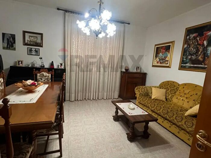 Appartamento con 7 locali in vendita in Siracusa