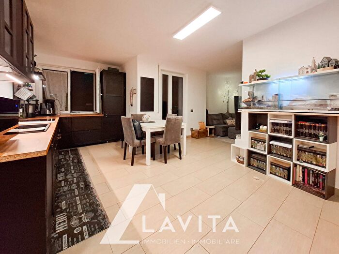 Appartamento quadrilocale in vendita in Via Dante Alighieri, Salorno