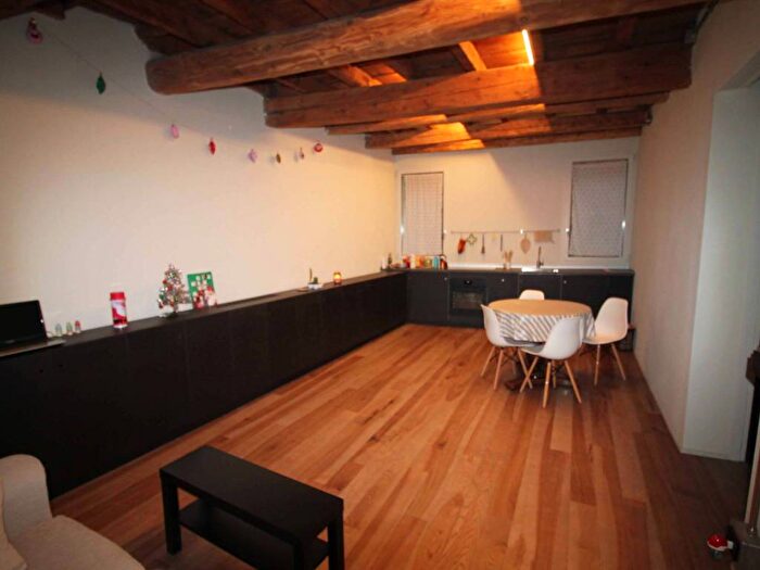 Appartamento trilocale in affitto in Via Saraceno, Centro Storico, Ferrara