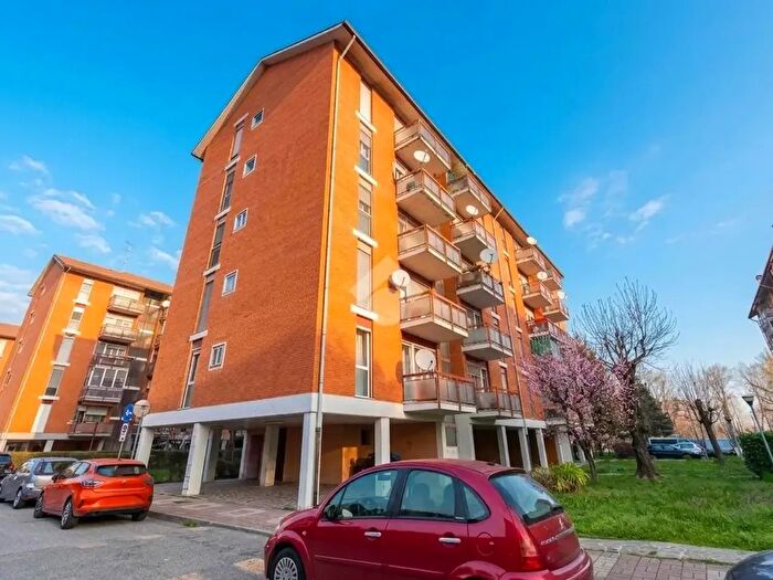 Appartamento trilocale in vendita in Via Giuseppe Verdi, Pieve Emanuele