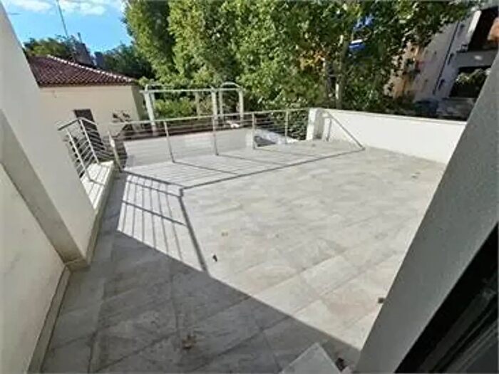 Appartamento trilocale in vendita in Via Domenico Rossetti, Trieste