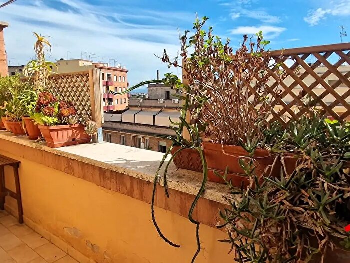 Appartamento bilocale in vendita in Via delle Cave Roma It, Roma