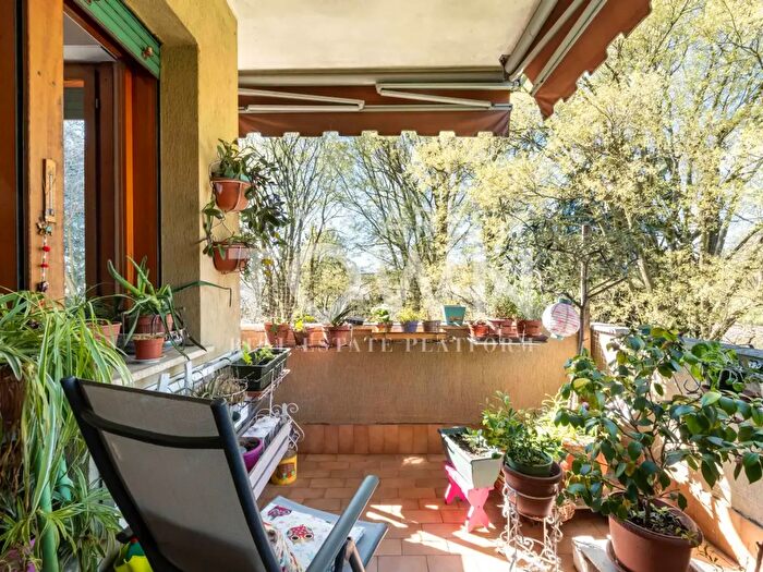 Appartamento trilocale in vendita in Via Angelo Farina, Villasanta
