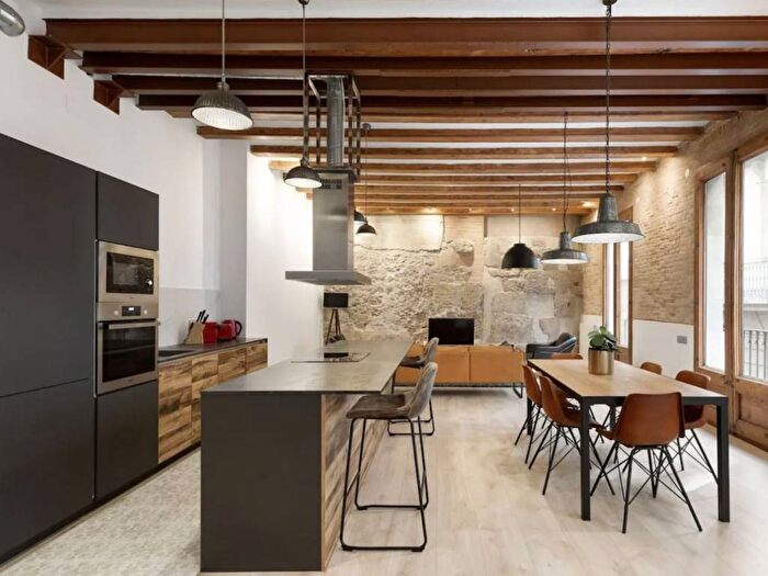 Appartamento trilocale in affitto in Corso San Gottardo, Milano
