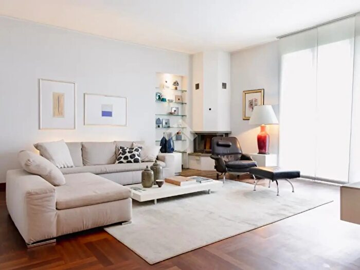 Casa con 5 locali in vendita in Via Don Giovanni Bosco, Arese