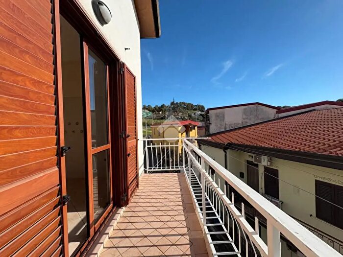 Appartamento con 5 locali in vendita in Via degli Svevi, Catanzaro