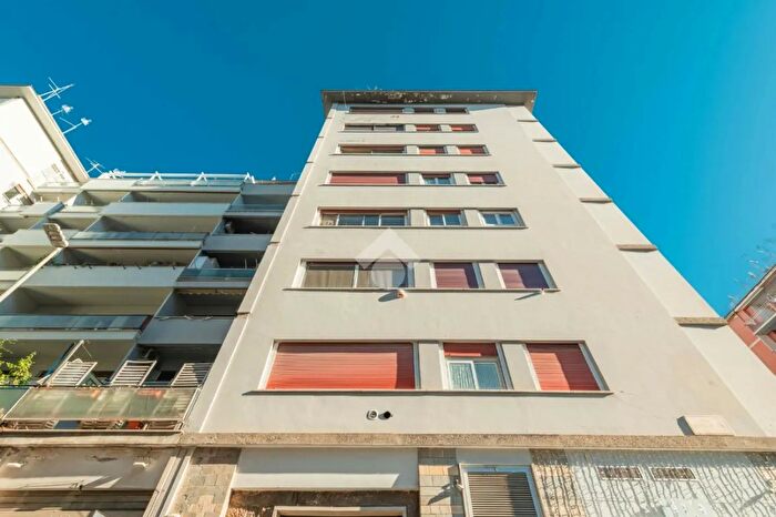 Appartamento trilocale in vendita in Via Roccantica, Roma