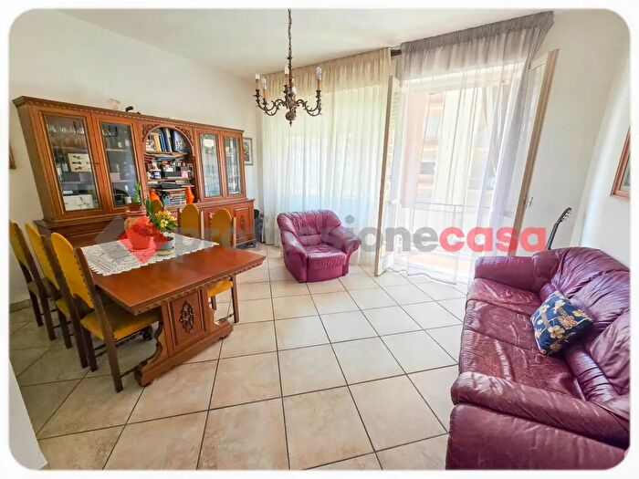 Appartamento trilocale in vendita in Via del Fagiano, Livorno
