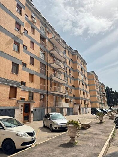 Appartamento trilocale in vendita in Via Giuseppe Imperiale, Foggia