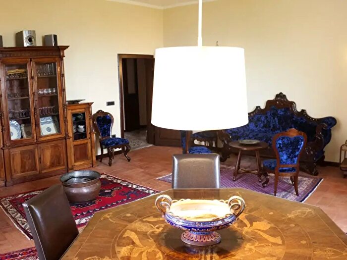Casa con 9 locali in vendita in Via della Bigattiera, Lugnano In Teverina