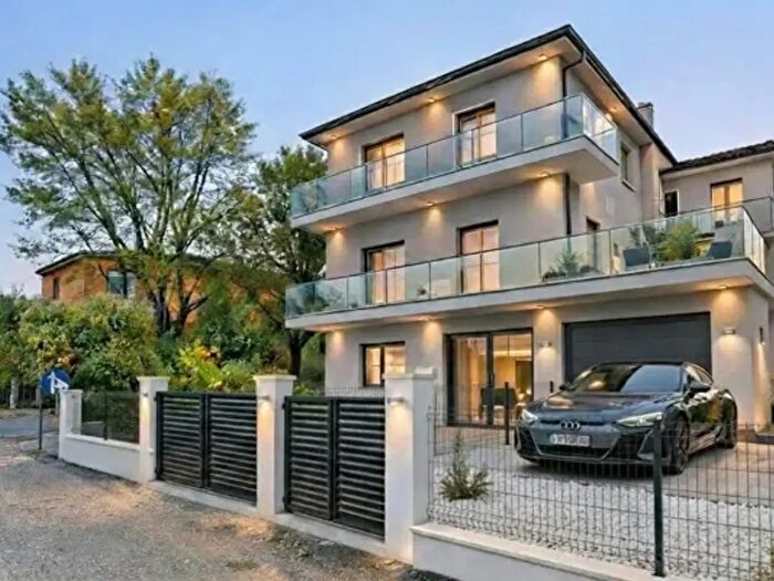 Casa con 6 locali in vendita in Via Alfredo Calzolari, Molinella