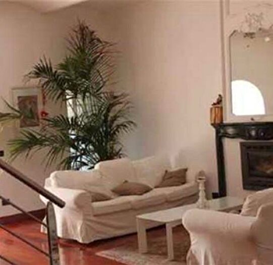 Casa con 6 locali in vendita in Reggio Emilia