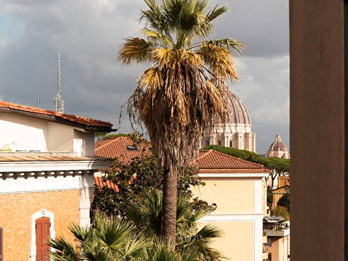 Appartamento quadrilocale in affitto in Via di Santa Maria Mediatrice, Gregorio VII Piccolomini, Roma