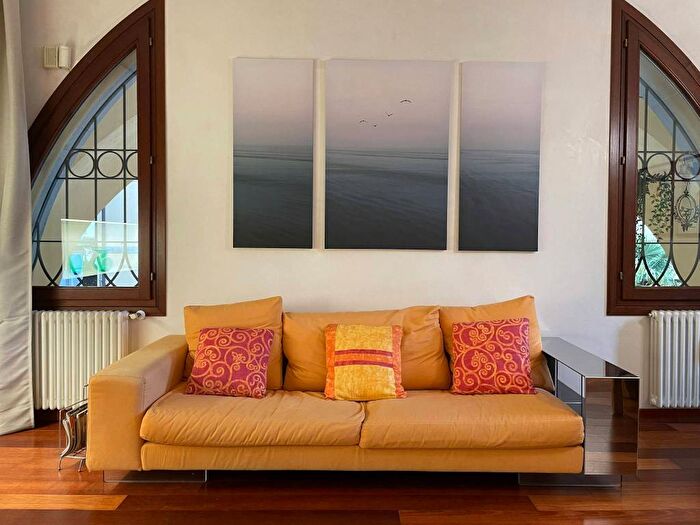 Appartamento trilocale in affitto in Via delle Palme, Piazza Mazzini Ospedale Militare, Padova