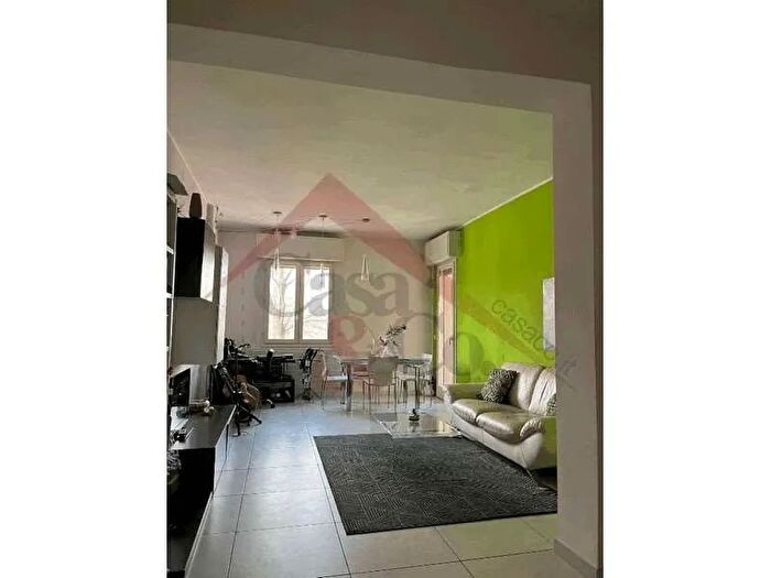 Appartamento con 5 locali in vendita in Via Bonacini, Modena