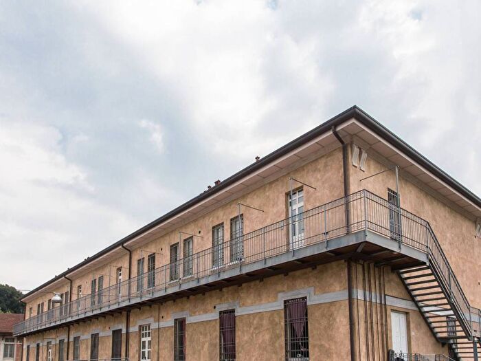 Appartamento trilocale in affitto in Via Pompeo Leoni, Ripamonti Fondazione Prada, Milano