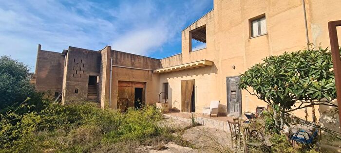 Casa con 9 locali in vendita in SantAnna, Marsala