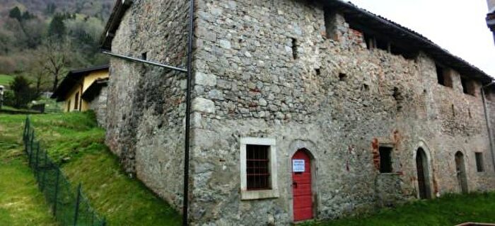 Casa in vendita in Via Tagliata, Costa Di Serina