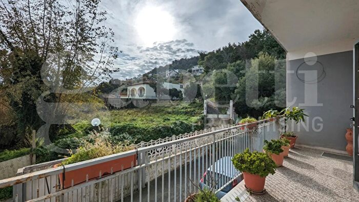 Appartamento quadrilocale in vendita in Via Torregaveta, Monte Di Procida