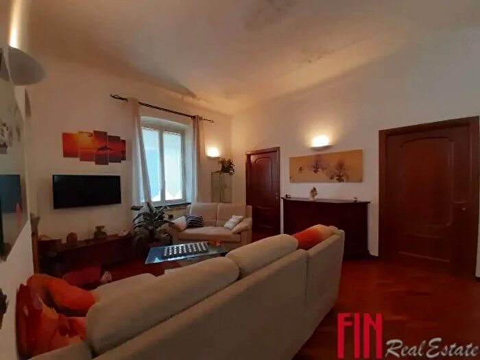 Appartamento quadrilocale in vendita in Via Caterina Rossi, Genova