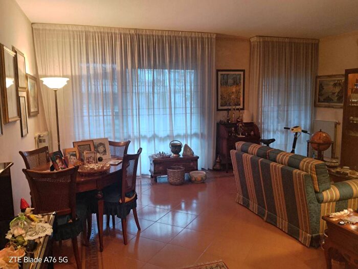 Appartamento quadrilocale in affitto in Fonte Ostiense, Roma