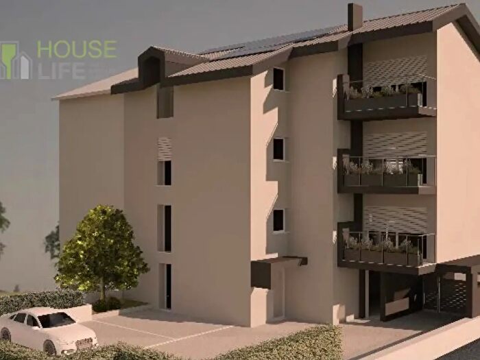 Appartamento quadrilocale in vendita in Magrè, Schio