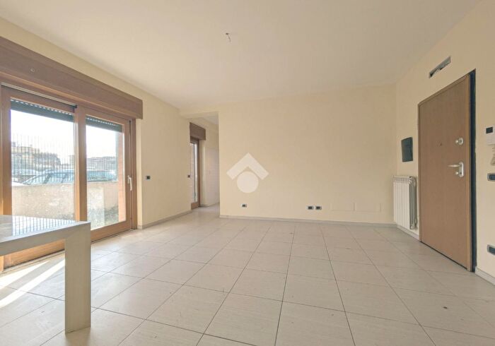 Appartamento bilocale in vendita in Via Roberto Paribeni, Roma