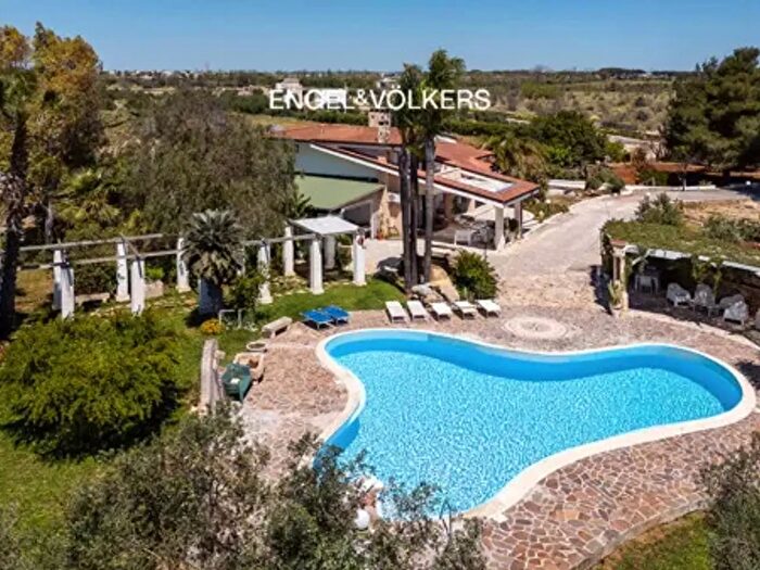 Casa con 6 locali in vendita in Sp, Racale