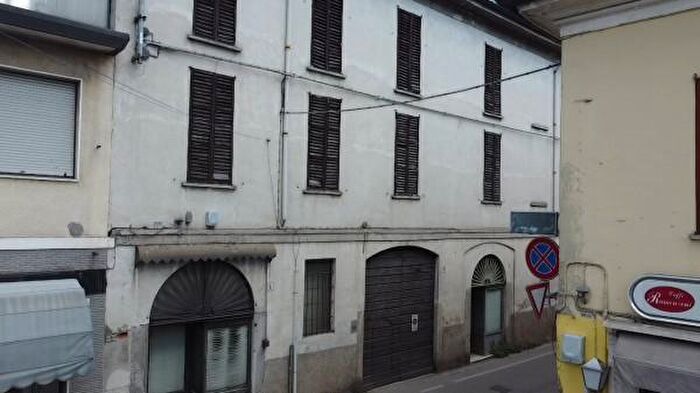 Casa con 6 locali in vendita in Via Giorgio Pallavicino, Codogno