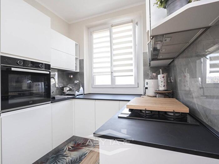 Appartamento trilocale in vendita in Piazza Fabio Filzi, Nizza Millefonti, Torino