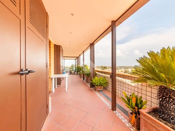 Appartamento quadrilocale in vendita in Via Cassia, Roma