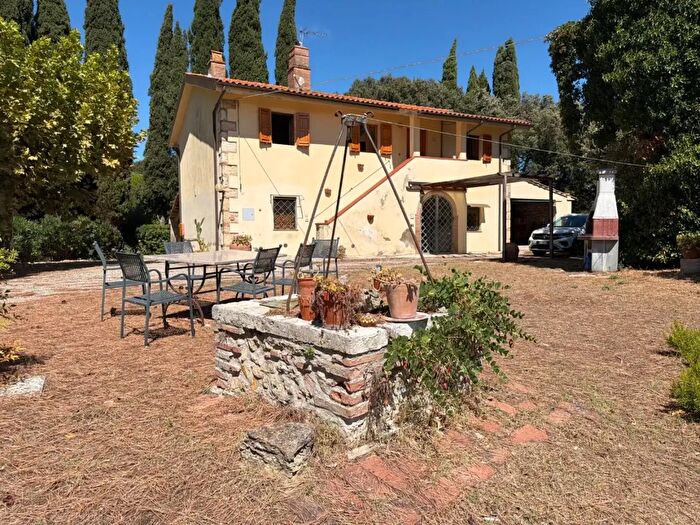 Casa con 7 locali in vendita in Casciana Terme Lari