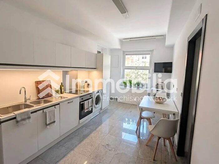Appartamento con 6 locali in affitto in Via Amerigo Vespucci, Torino