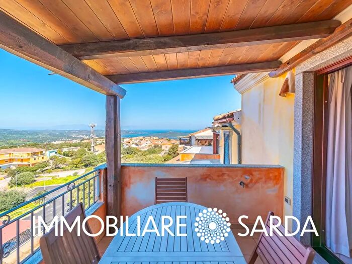 Appartamento trilocale in vendita in Santa Teresa Gallura