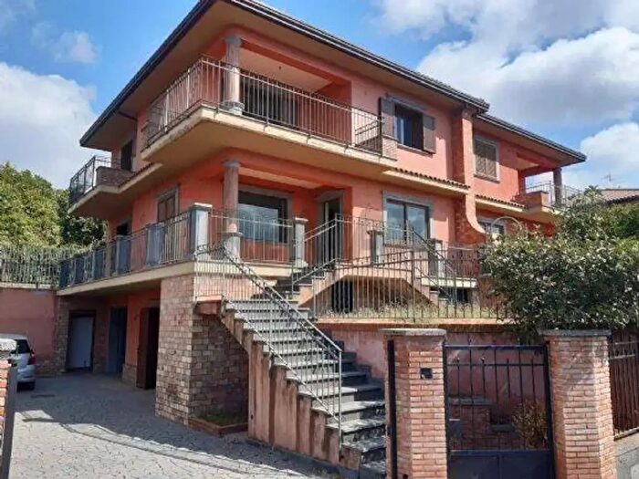 Casa con 11 locali in vendita in Via Taormina c, San Gregorio Di Catania