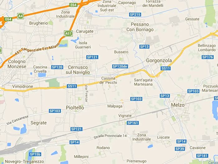 Appartamento trilocale in affitto in Via Guglielmo Marconi, Milano