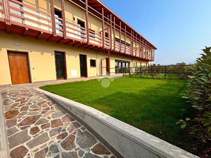 Appartamento trilocale in vendita in Via Monte Ortigara, Torre Boldone