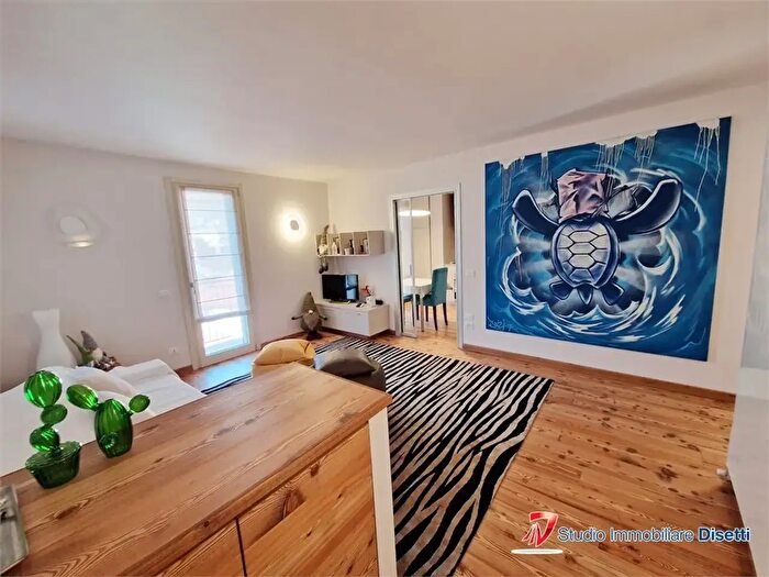 Appartamento trilocale in vendita in Via G Marconi, Edolo