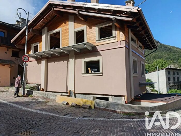 Case in Vendita e in Affitto - 2