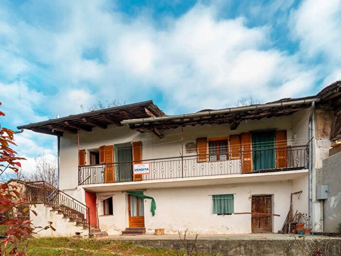 Casa quadrilocale in vendita in Borgata Croce, Paesana