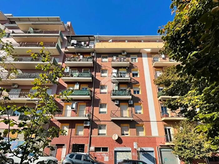 Appartamento trilocale in vendita in Via Carlo Cattaneo, Cosenza