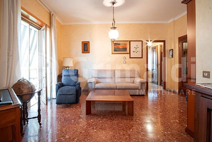 Appartamento trilocale in vendita in Via Luigi Alessandro Parravicini, Roma