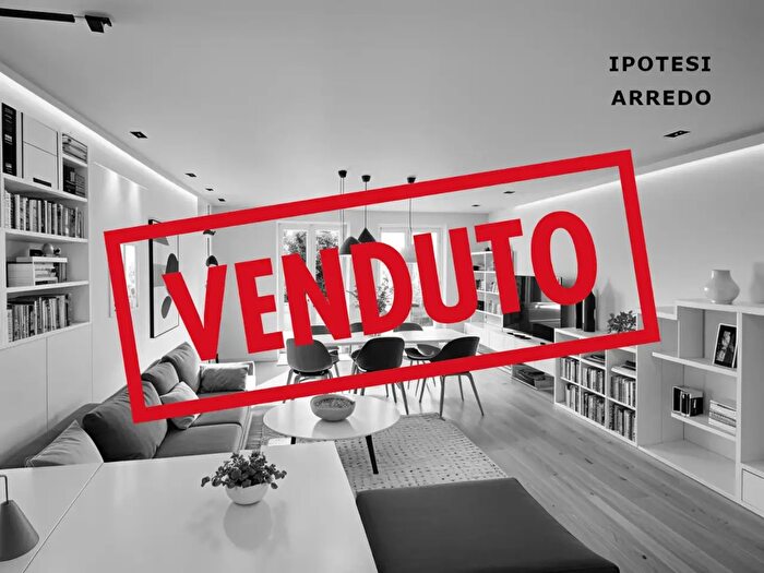 Appartamento con 5 locali in vendita in Piazza Libertà, Tarcento