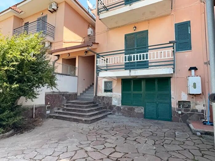 Casa quadrilocale in vendita in Via Masseria Vecchia, Giugliano In Campania