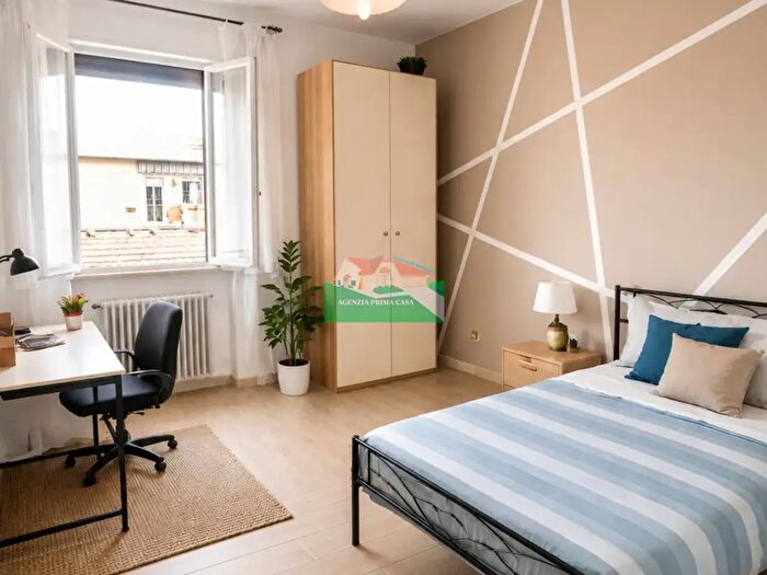 Casa con 6 locali in affitto in Via Cesarea, Ravenna